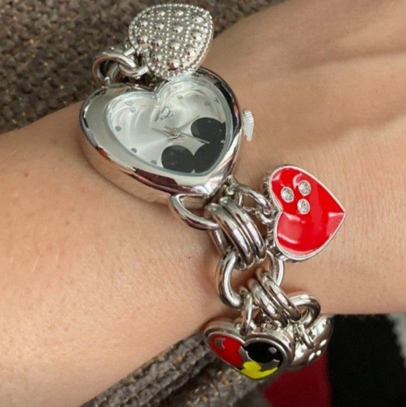 New Mickey Mouse Minnie mouse charm watch - Picture 6 of 6